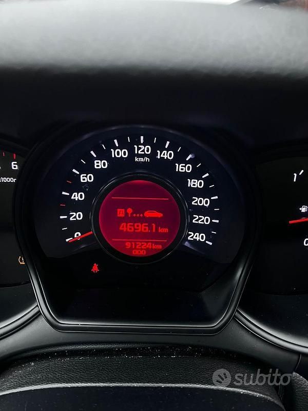 Usata Kia Ceed Active 110 CV (80 kW) 2016 Bianco Utilitaria