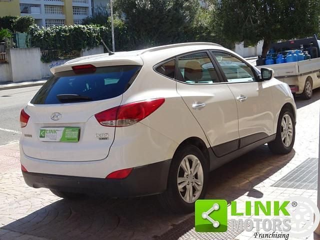 Usata Hyundai ix35 136 CV (100 kW) 2011 Bianco SUV