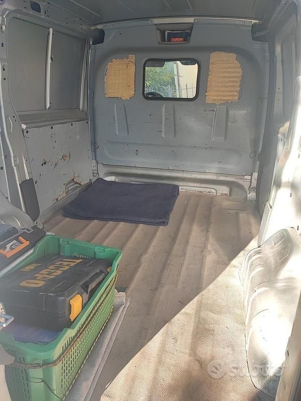 Usata Peugeot Expert 2009 Furgone