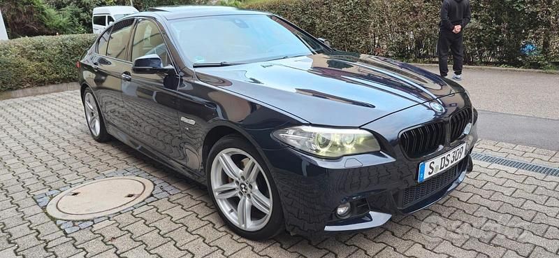 Usata BMW 520 M Sport 190 CV (139 kW) 2015 Nero Berlina