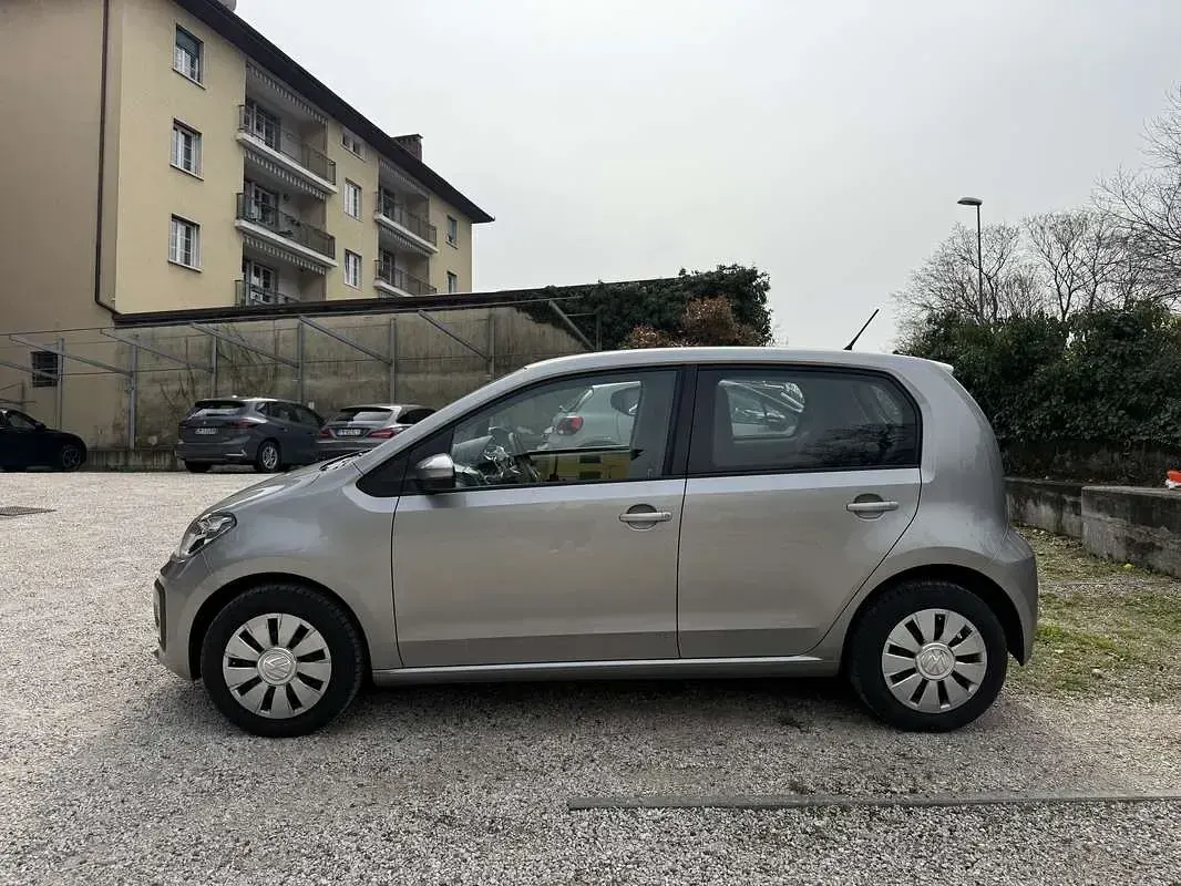 Usado VW up! Move 75 CV (55 kW) 2017 Utilitario