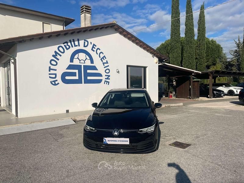 Usata VW Golf VIII Life 116 CV (85 kW) 2021 Nero Berlina