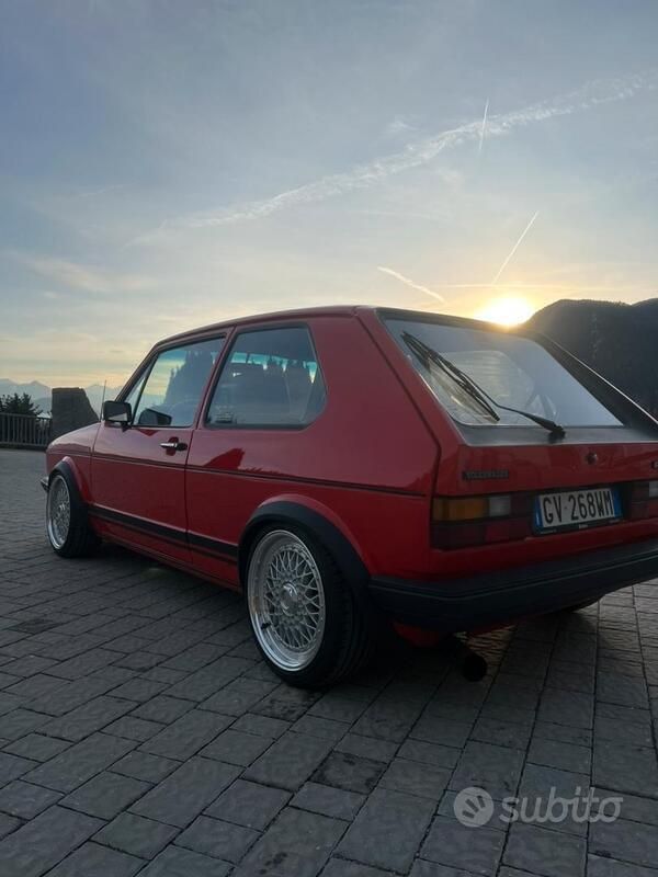 Usata VW Golf I GTD 50 CV (36 kW) 1982 Rosso Utilitaria
