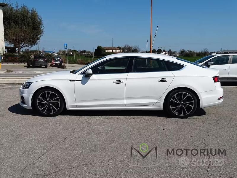 Käytetty Audi A5 Sportback Business 190 HP (139 kW) 2018 Valkoinen Viistoperä