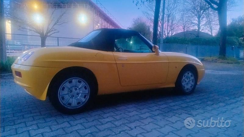 Usata Fiat Barchetta 130 CV (95 kW) 1995 Giallo Cabrio