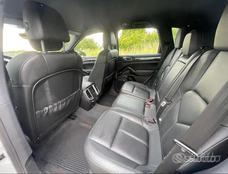 Usata Porsche Cayenne 2011 Bianco SUV