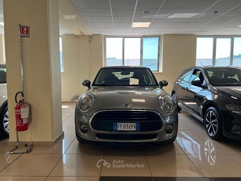 Usata Mini One Clubman 95 CV (69 kW) 2016 Gray Station wagon