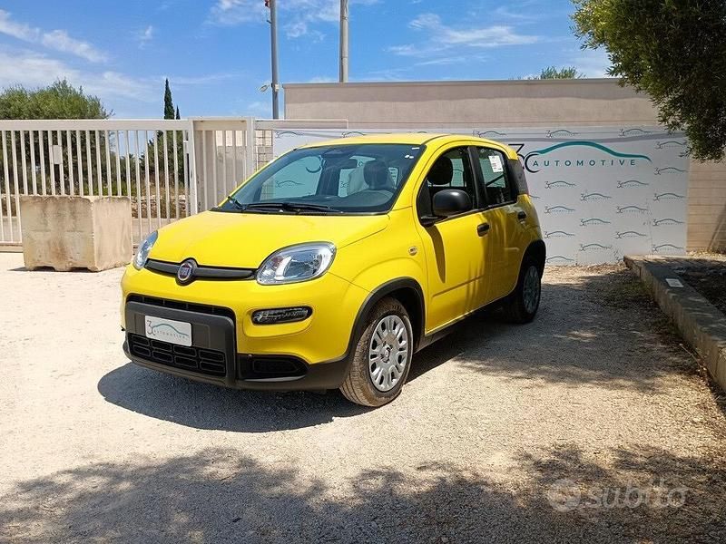 Usata Fiat Panda 70 CV (51 kW) 2024 Giallo Utilitaria