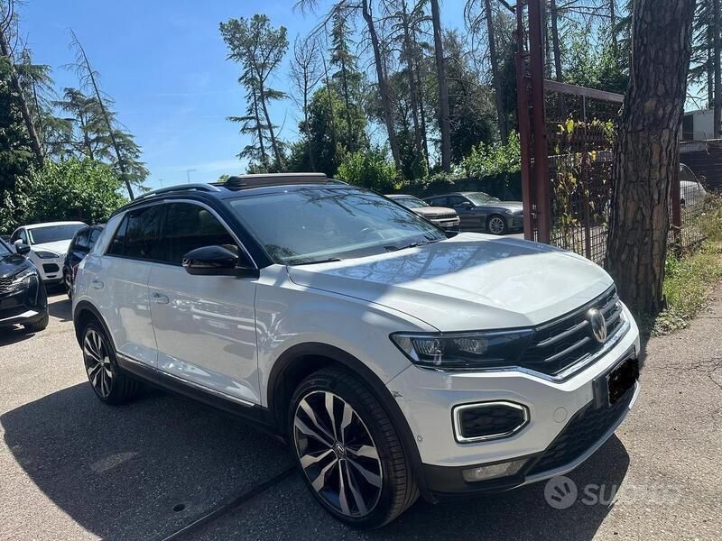 Usata VW T-Roc Business 150 CV (110 kW) 2019 Bianco SUV