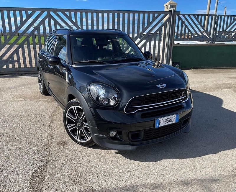 Nero Usata 2015 Mini Cooper SD Countryman SUV | 11.900 € (Buon prezzo) - Immagine 1/4