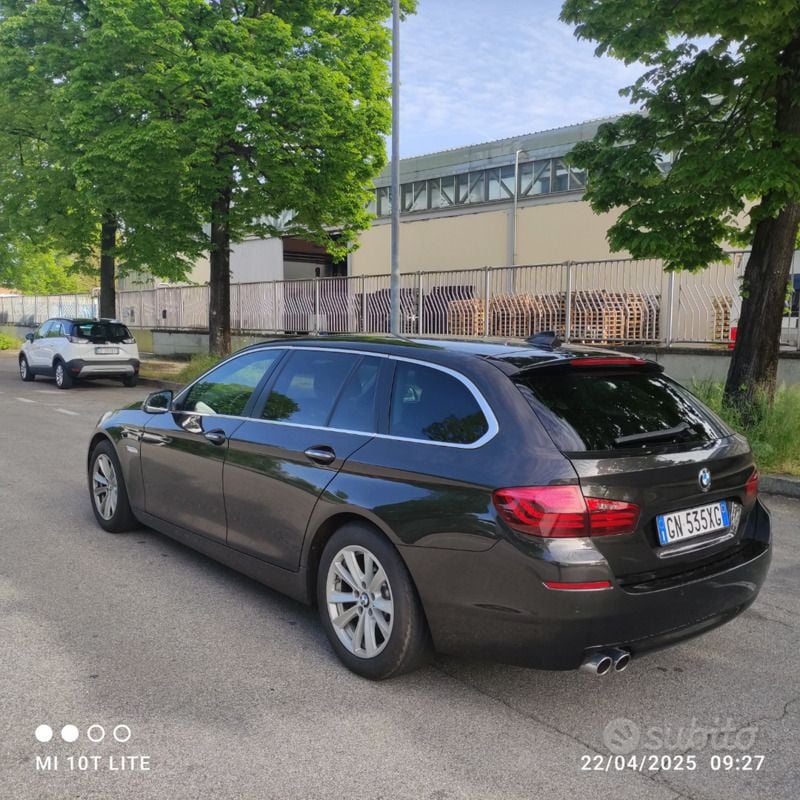 Marrone Usata 2015 BMW 520 Tre volumi | 11.900 € (Buon prezzo) - Immagine 1/4