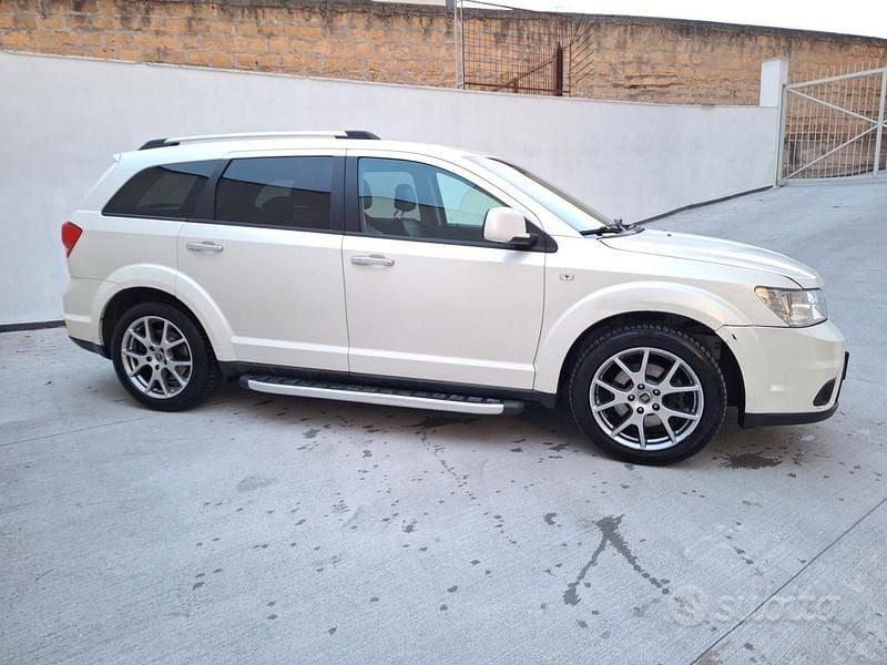 Usata Fiat Freemont Lounge 170 CV (125 kW) 2012 Bianco SUV