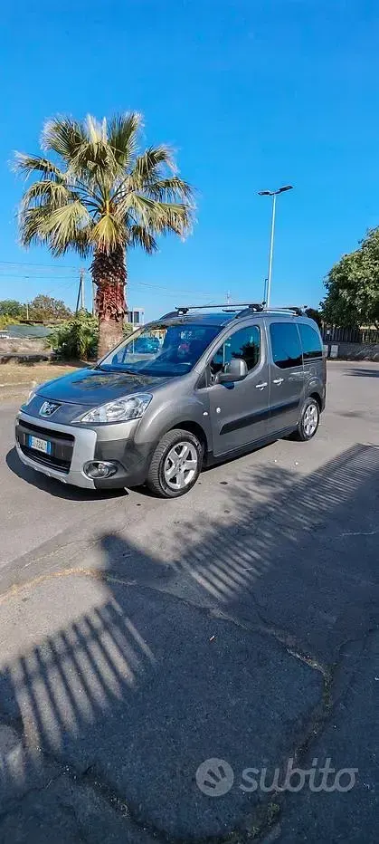 Usata Peugeot Partner 92 CV (67 kW) 2012 Monovolume