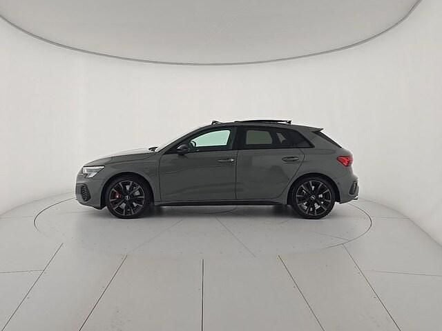 Usata Audi S3 Sport 310 CV (228 kW) 2024 Colore carrozzeria personalizzato audi exclusive Berlina