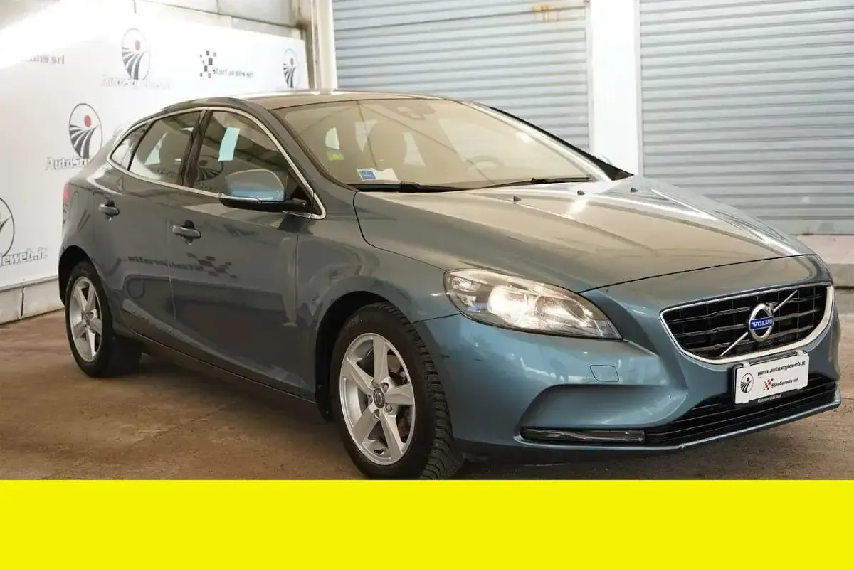 Usata Volvo V40 114 CV (83 kW) 2014 Other Berlina