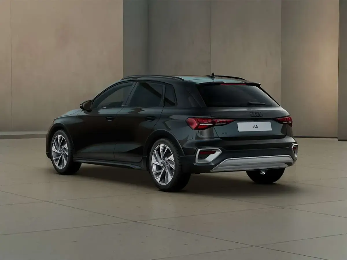 Nuova Audi A3 150 CV (110 kW) 2025 Nero mito metallizzato