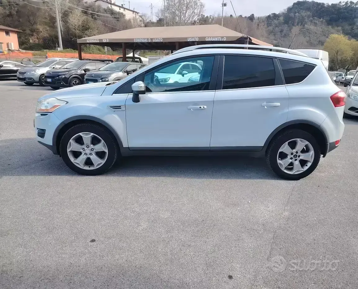 Usata Ford Kuga Titanium 136 CV (100 kW) 2010 Grigio SUV