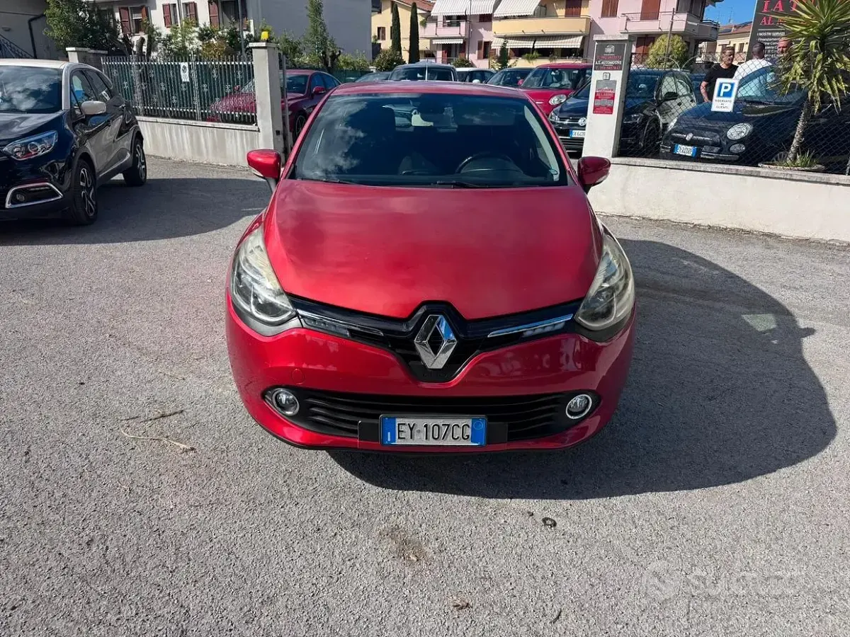 Usata Renault Clio IV 75 CV (55 kW) 2015 Rosso Berlina