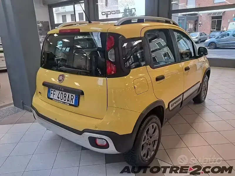 Usata Fiat Panda Cross Cross 89 CV (65 kW) 2016 Giallo Utilitaria