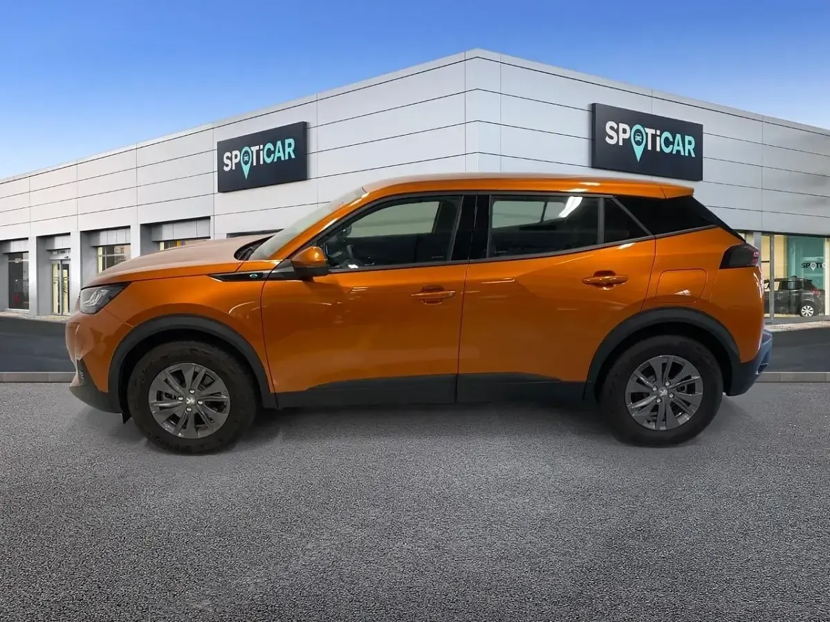 Usata Peugeot e-2008 Active 100 kW (136 CV) 2022 Arancione SUV