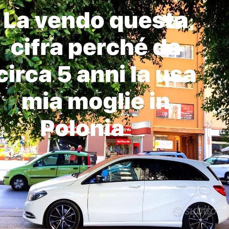Usata Mercedes B220 2014 Bianco Monovolume