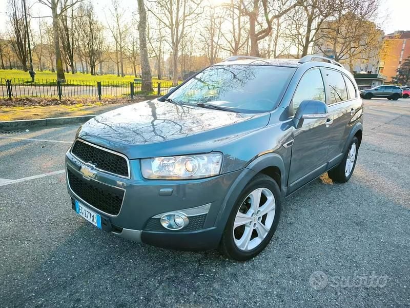 Usata Chevrolet Captiva LTZ 184 CV (135 kW) 2011 Grigio SUV