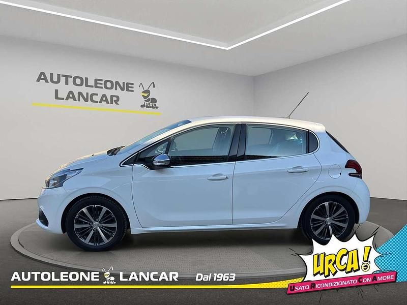 Usata Peugeot 208 Allure 99 CV (72 kW) 2016 Bianco Utilitaria