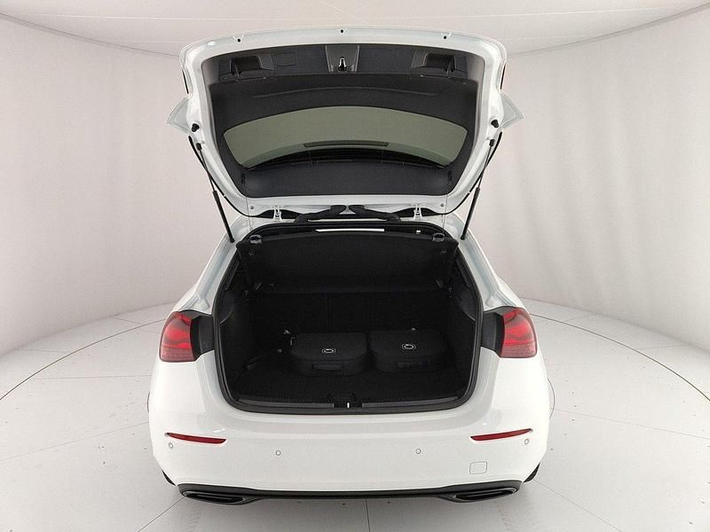 Usata Mercedes E250 Advanced 163 CV (119 kW) 2023 Bianco polare Berlina