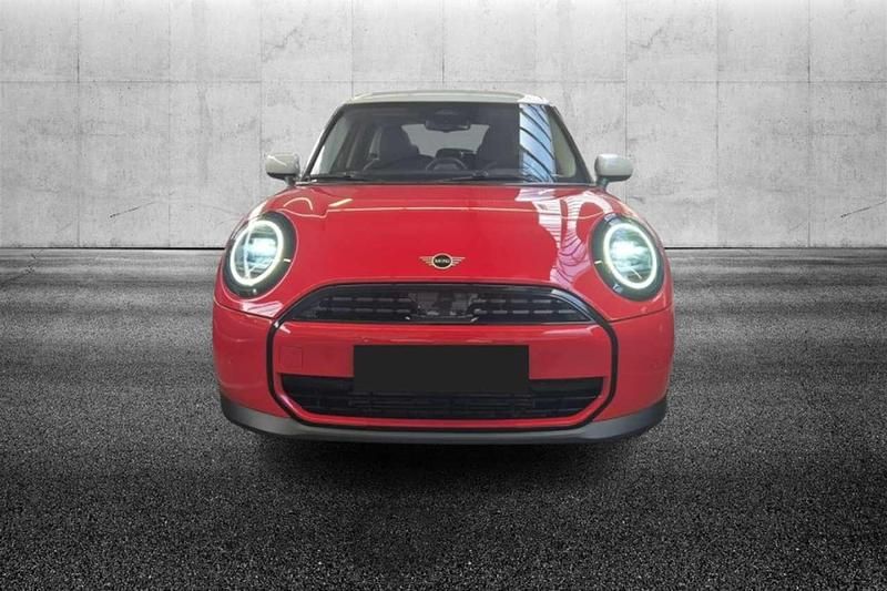 Usata Mini Cooper Essential 156 CV (114 kW) 2024 Rosso Utilitaria