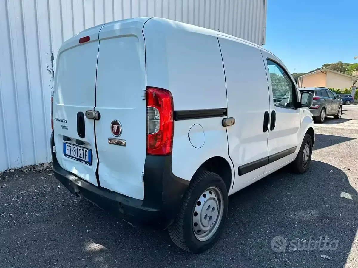 Usata Fiat Fiorino 77 CV (56 kW) 2018 Bianco Monovolume