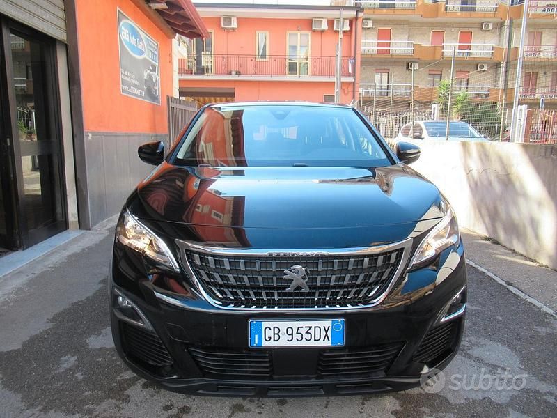 Usata Peugeot 3008 Business-Line 131 CV (96 kW) 2020 Nero SUV