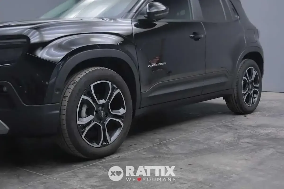 Usata Jeep Avenger Altitude 101 CV (74 kW) 2024 Nero SUV