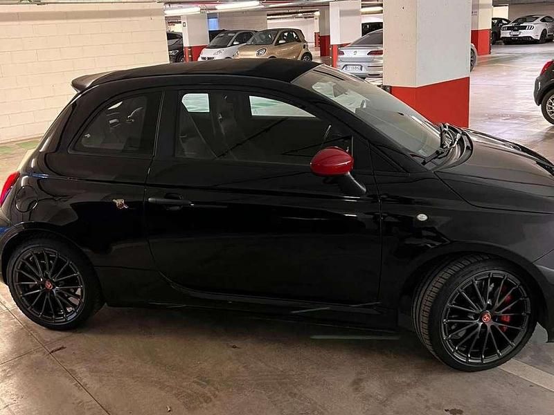 Usata Abarth 695C Competizione 179 CV (131 kW) 2022 Nero Cabrio