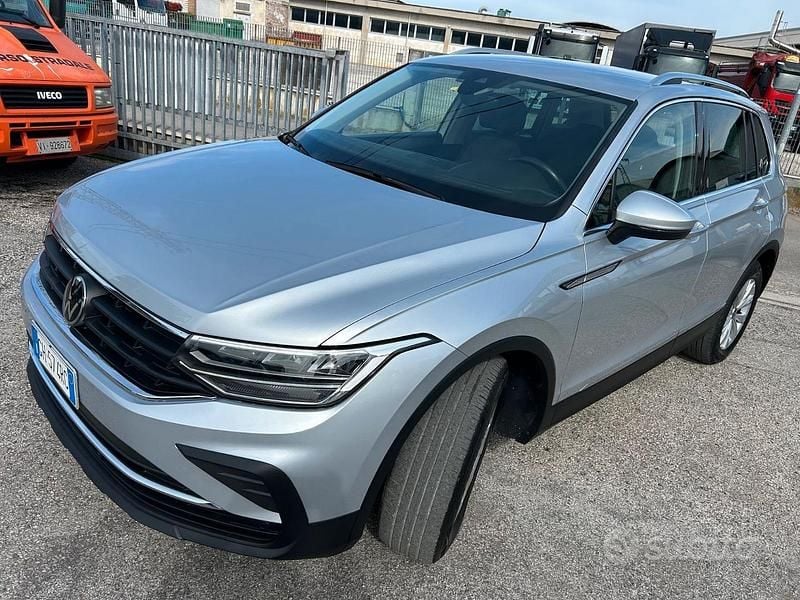 Usata VW Tiguan Life 150 CV (110 kW) 2022 Grigio SUV