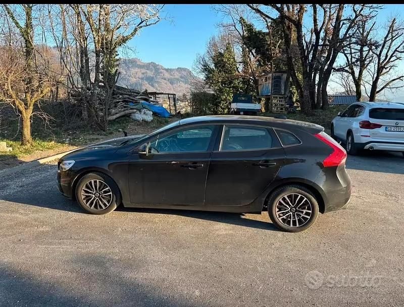 Usata Volvo V40 2019 Nero Berlina
