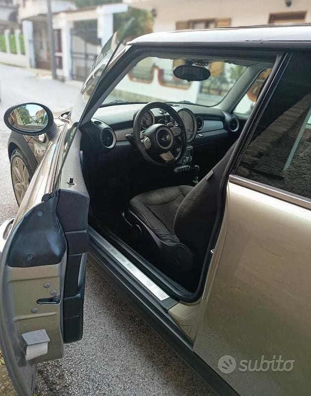 Usata Mini Cooper D 2009 Utilitaria