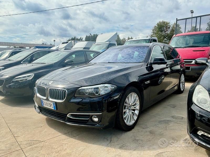 Usata BMW 525 Luxury Line 218 CV (160 kW) 2014 Blu Station wagon