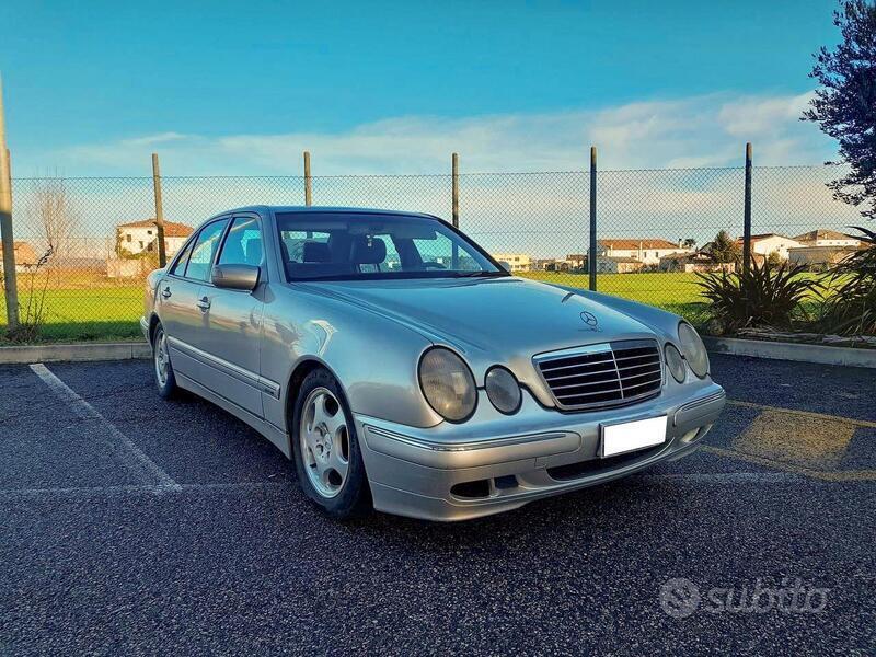 Usato 1999 Mercedes E270 2.7 Diesel 170 CV (5.000 €)