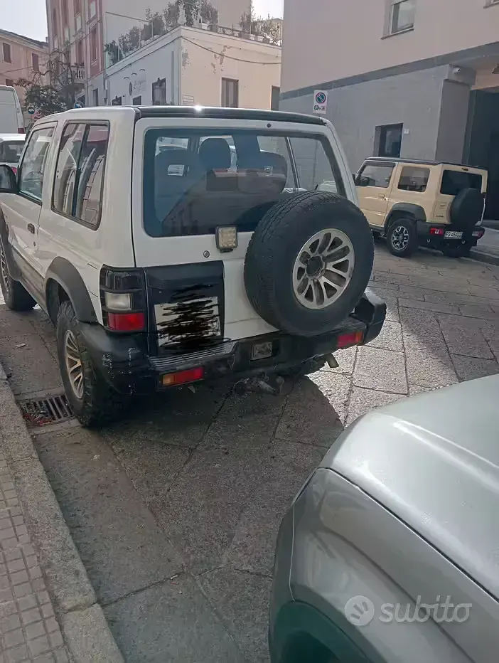 Usata Mitsubishi Pajero 100 CV (73 kW) 1992 Bianco SUV