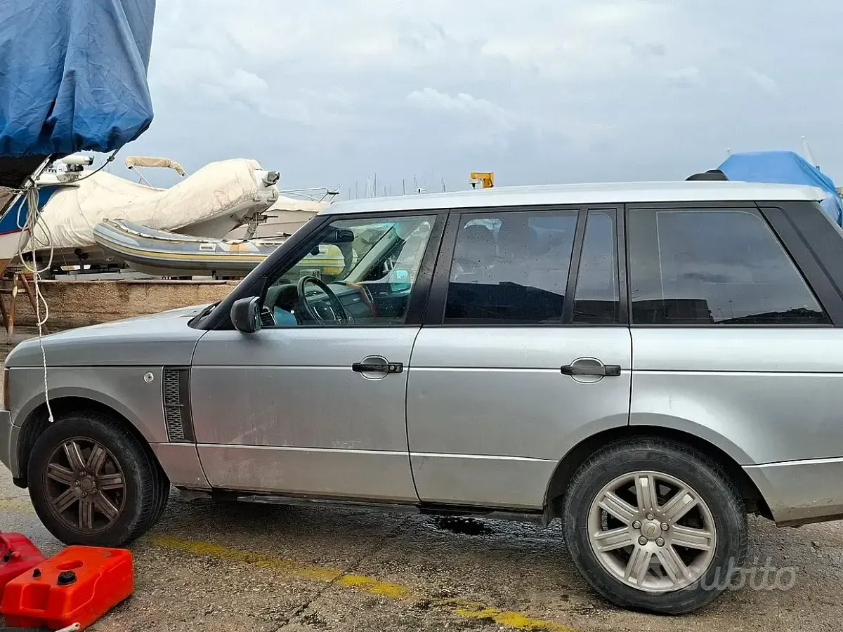 Usata Land Rover Range Rover Vogue 272 CV (200 kW) 2007 Grigio SUV