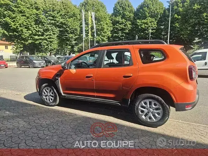 Usata Dacia Duster Expression 101 CV (74 kW) 2023 Arancione SUV