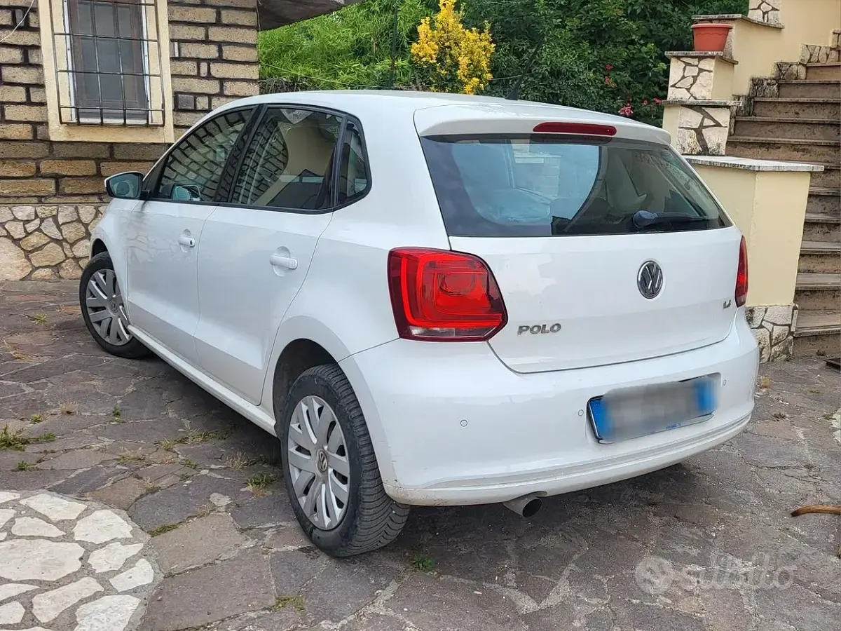 Usata VW Polo 85 CV (62 kW) 2013 Bianco Utilitaria