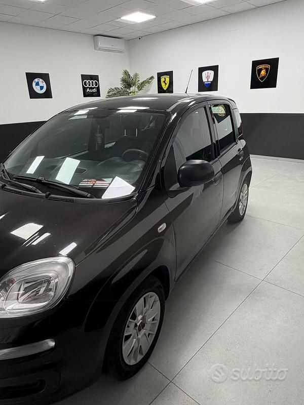 Usata Fiat Panda Pop 69 CV (50 kW) 2017 Nero Utilitaria