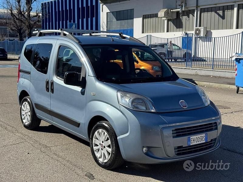 Usata Fiat Qubo Trekking 75 CV (55 kW) 2011 Blu Monovolume