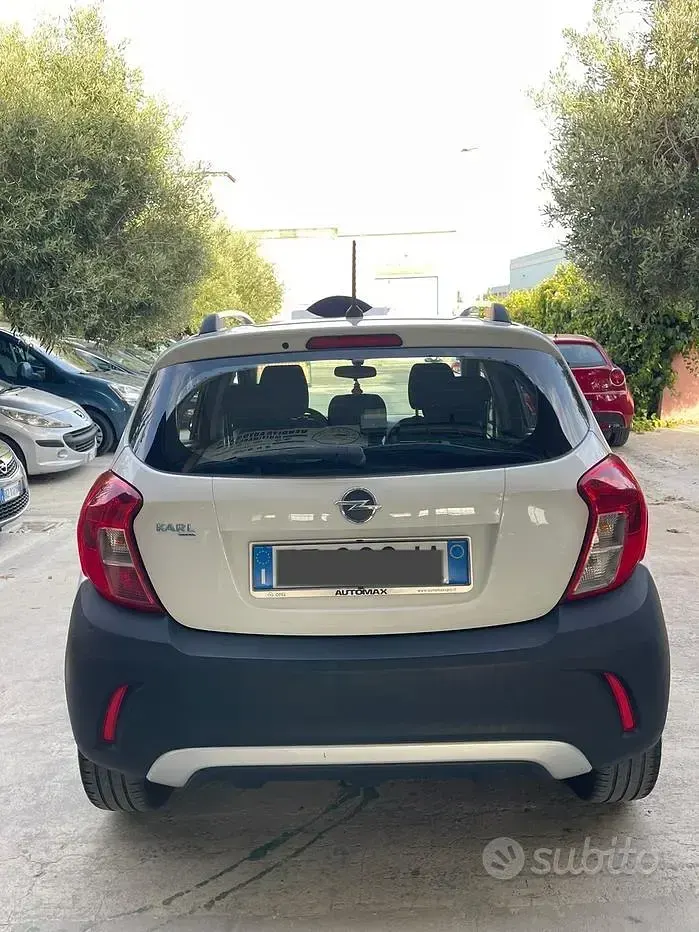 Usata Opel Karl Rocks 73 CV (53 kW) 2018 Bianco Utilitaria