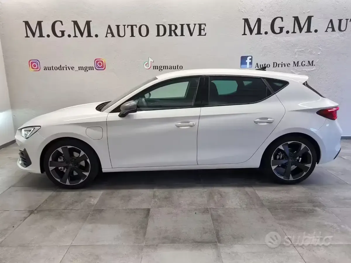 Usata Cupra Leon 150 CV (110 kW) 2024 Bianco Berlina
