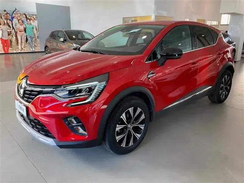 Usata Renault Captur Techno 91 CV (66 kW) 2023 Rosso SUV