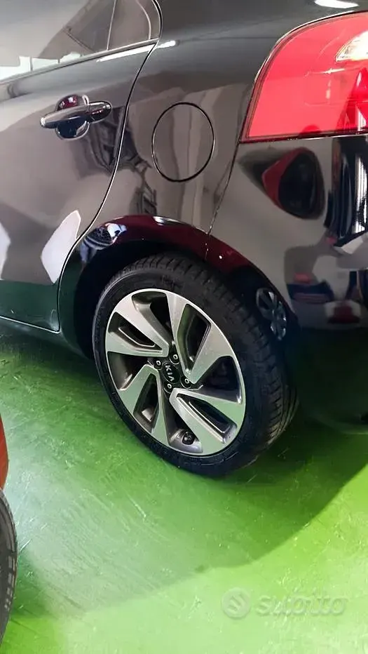 Usata Kia Rio 85 CV (62 kW) 2016 Nero Utilitaria