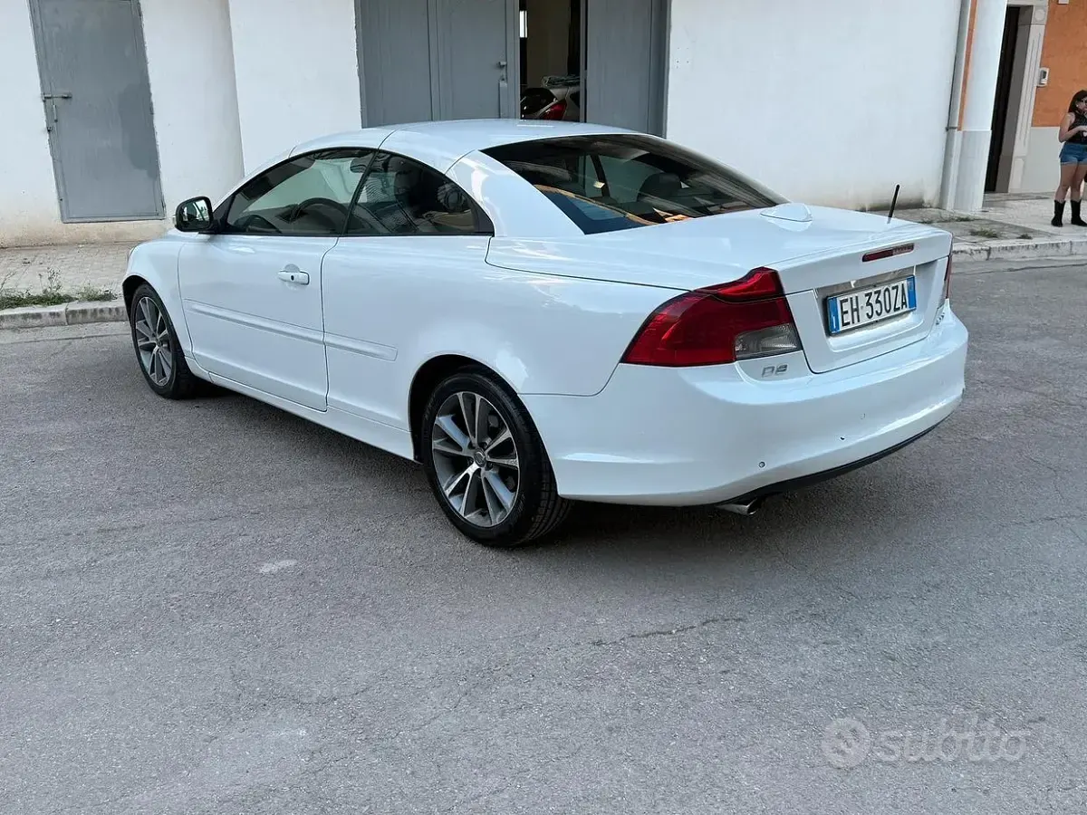 Usata Volvo C70 136 CV (100 kW) 2011 Cabrio