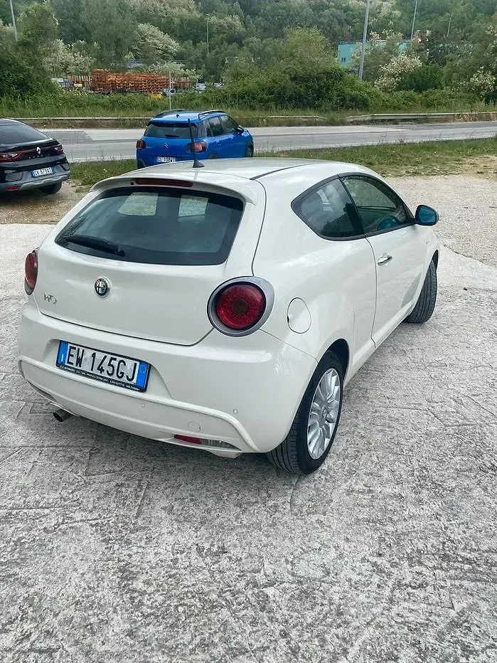 Usata Alfa Romeo MiTo 85 CV (62 kW) 2014 Beige Utilitaria